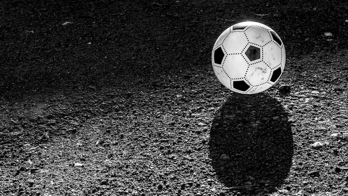 世界杯新规聚焦:VAR、拖延与换人时间管理